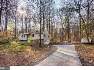 115 Oakbrook Dr, Birdsboro, PA 19508
