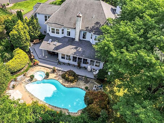 2nd image of 4152 Tersher Dr