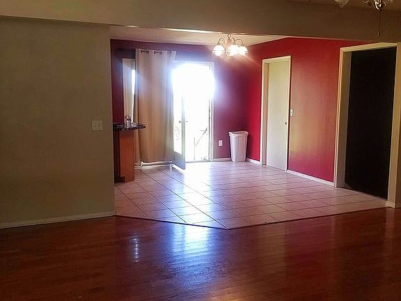 4th image of 701 W Duckett St