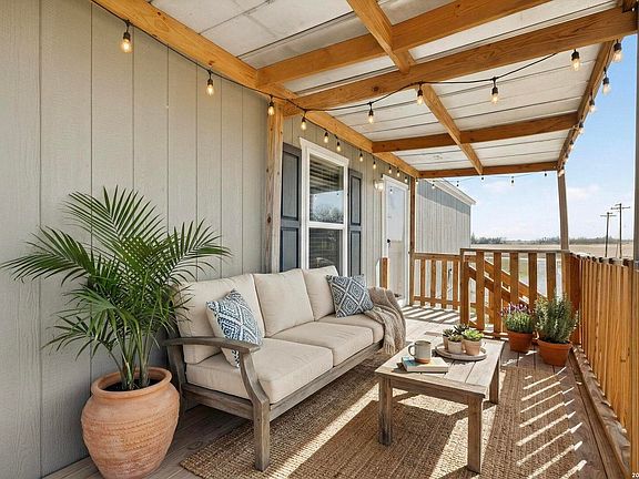 4th image of 2002 W Ditto