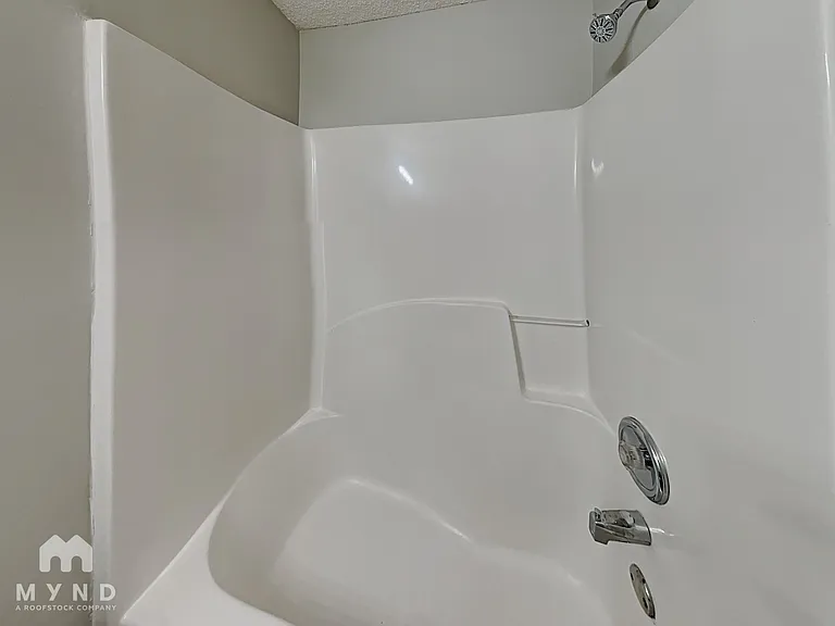 6332 Hickory Lane Cir — Photo 16