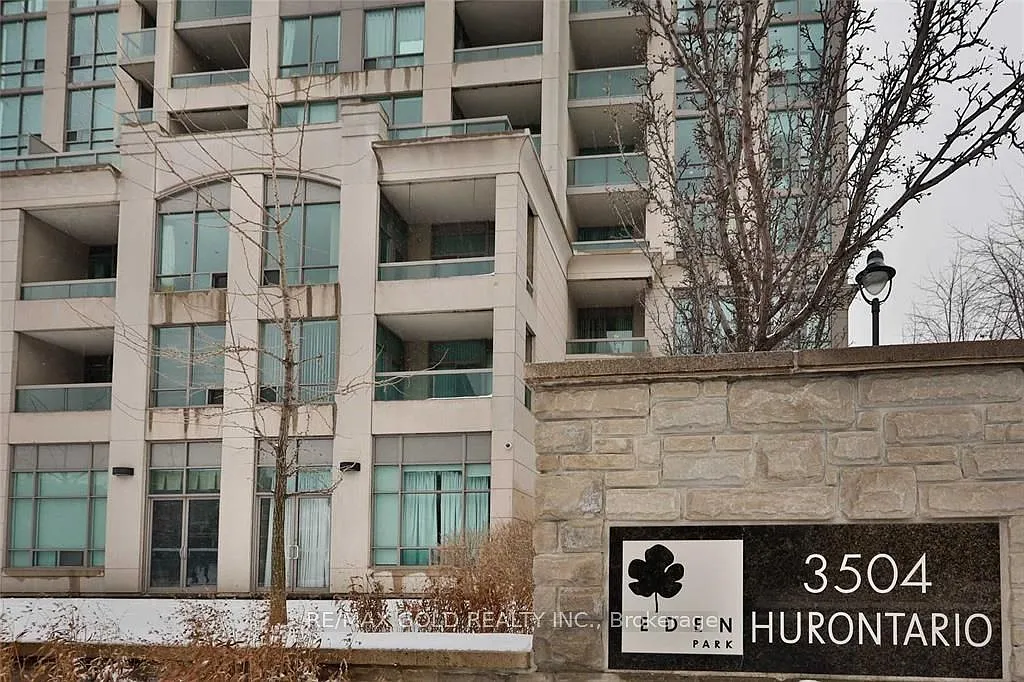 3 bed, $2,900 — Photo 1