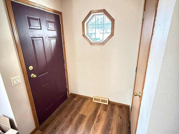 3rd image of N115W21106 Brookside Cir