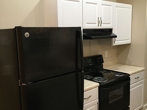 5th image of 2251 5th Ave E