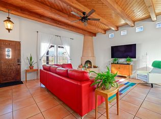 997 Calle Carmilita, Santa Fe, NM 87505