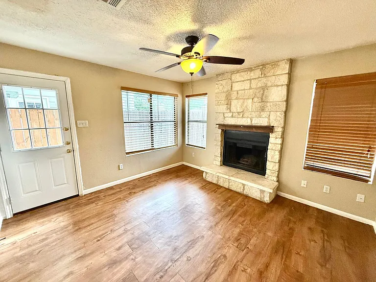 8811 Schick Rd #B — Photo 5