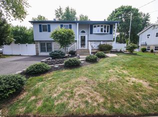 10 Steven Pl, Jackson, NJ 08527