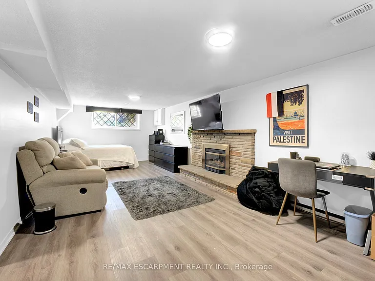 2506 Yarmouth Cres — Photo 26