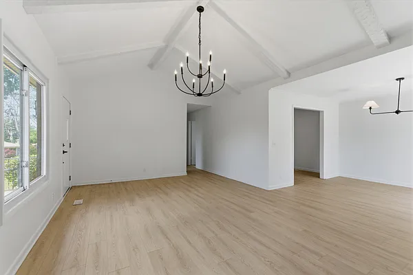 800 Williamsburg West Dr — Photo 9