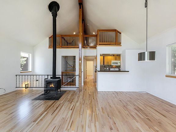 2nd image of 14193 Alder Creek Rd