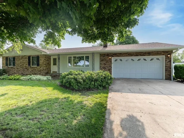 1523 7th St, Orion, IL 61273