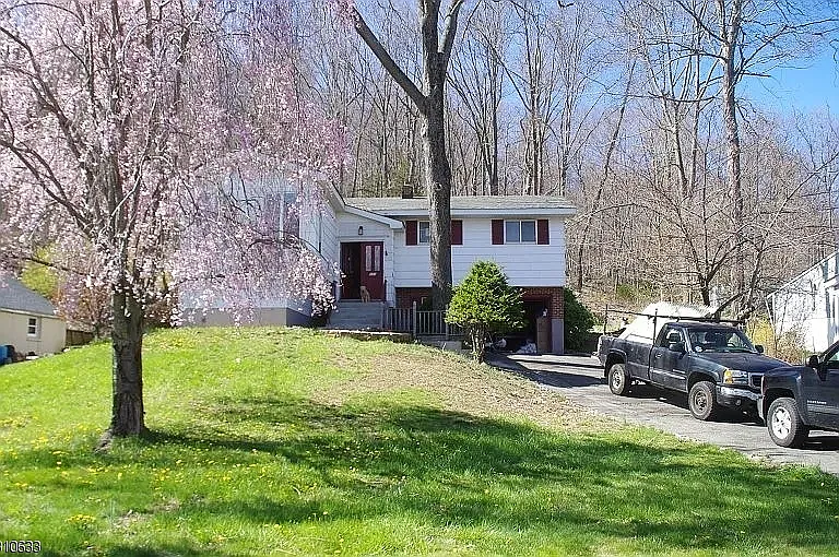 605 Berkshire Valley Rd — Photo 4