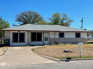 224 Arroyo Dr, Del Rio, TX 78840