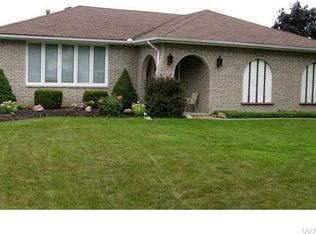 200 Windmill Rd, Buffalo, NY 14218