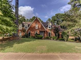 28 S Summer Grove Rd, Cordova, TN 38018