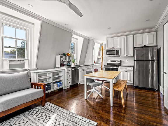 4th image of 234 Rockland Street #5