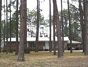 1st image of 1104 Holiday Drive