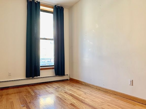 5th image of 60 5th Ave #2