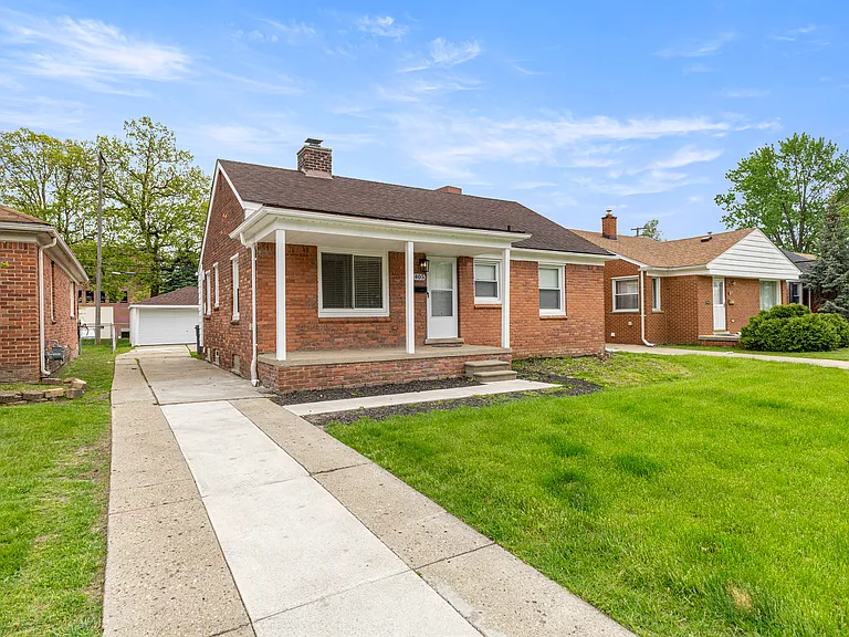 1405 Venice St — Photo 4