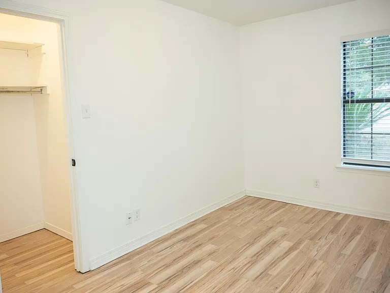 9151 McFarland Ct — Photo 15