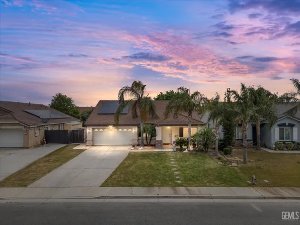 11715 Stratosphere Ave, Bakersfield, CA 93312