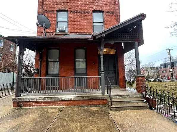 890 N 41st St, Philadelphia, PA
