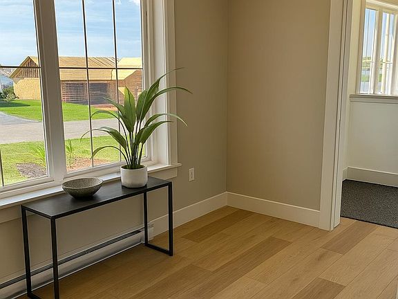 2nd image of 54 Applecross Ave