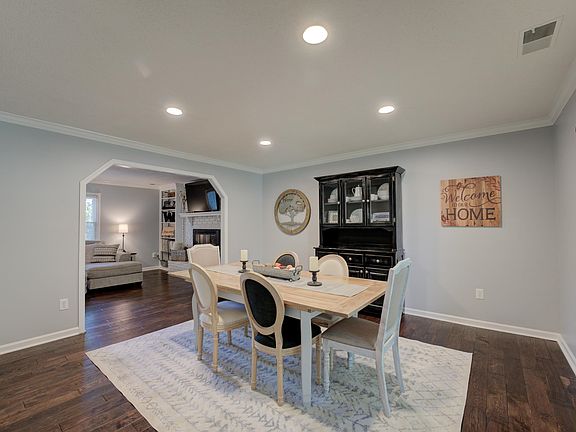 4th image of 8109 Kimbrook Dr