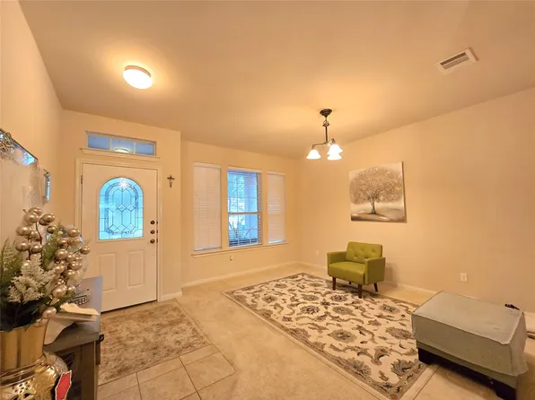 204 Valona Loop, Round Rock, TX 78681