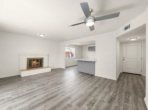 1009 Caroline Ct, Bakersfield, CA 93307