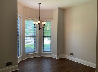 1214 S 1st St #1, Louisville, KY 40203