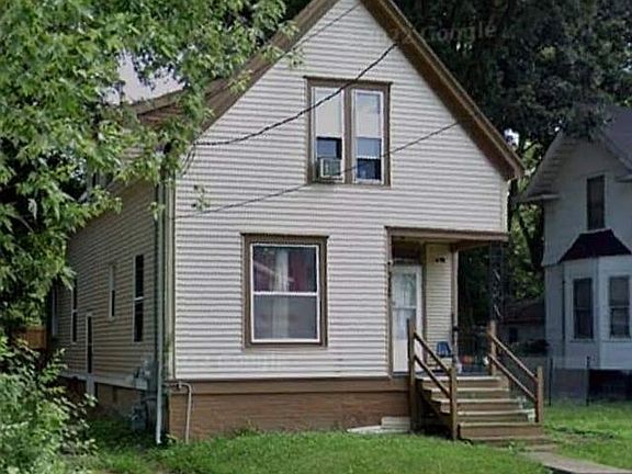 3rd image of 312 E Thrush Ave