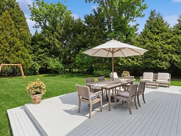 130 Montauk Hwy — Photo 24