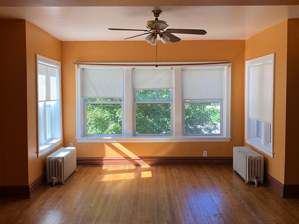 2nd image of 4517 N Kilbourn Ave