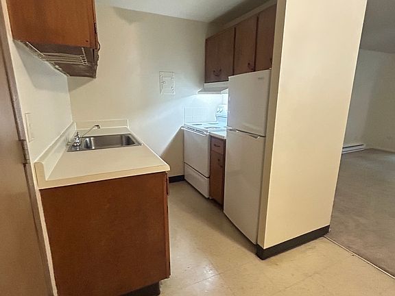 3rd image of 5033 15th Ave NE #1001