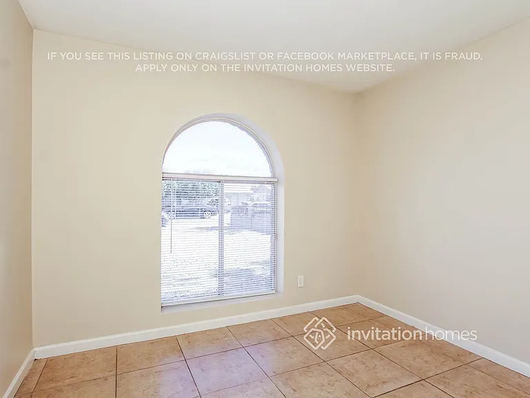 7525 W Mackenzie Dr — Photo 8