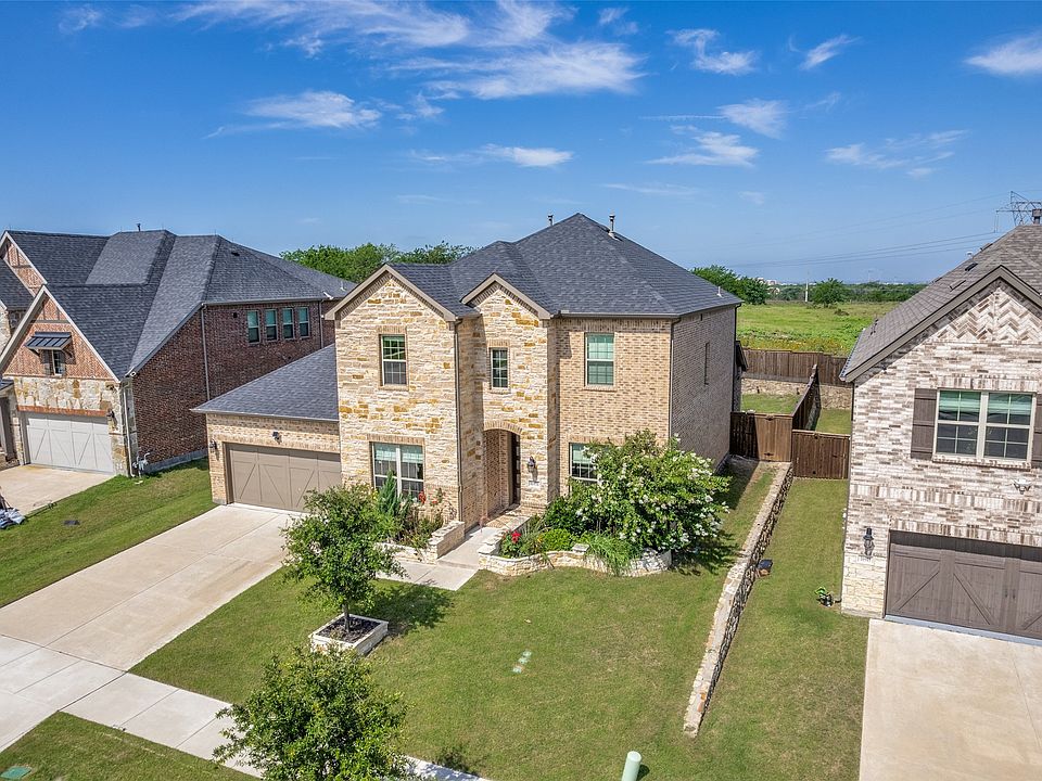1st image of 16931 Maple Bend Dr