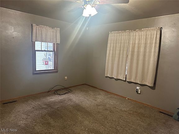 4th image of 4009 8th Ave