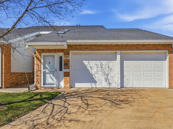 2305 Pasadena Dr Unit 67, Dubuque, IA 52001