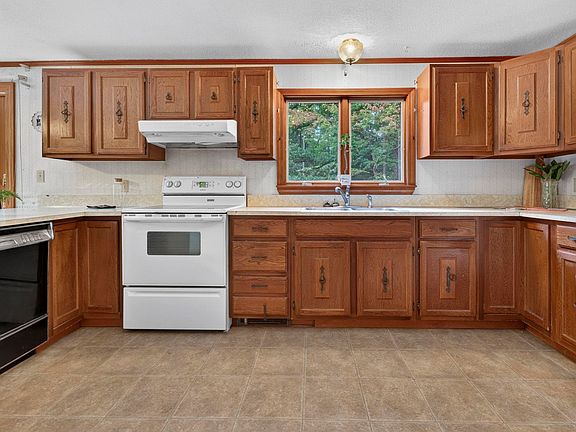 2nd image of 535 Prospect Street