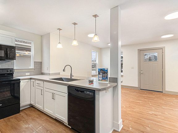 5th image of 2071 Linden Ave SE