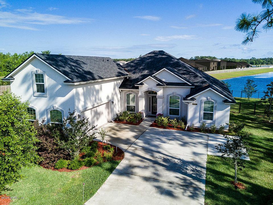 1st image of 1993 Colonial Dr