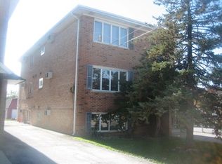 1961 Vermont St APT 1, Blue Island, IL 60406