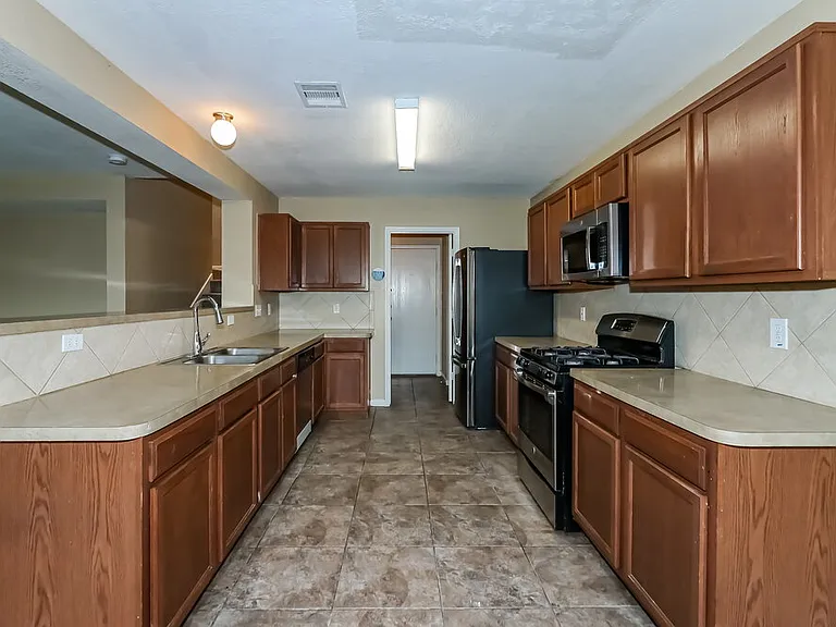 20710 Tayman Oaks Dr — Photo 8