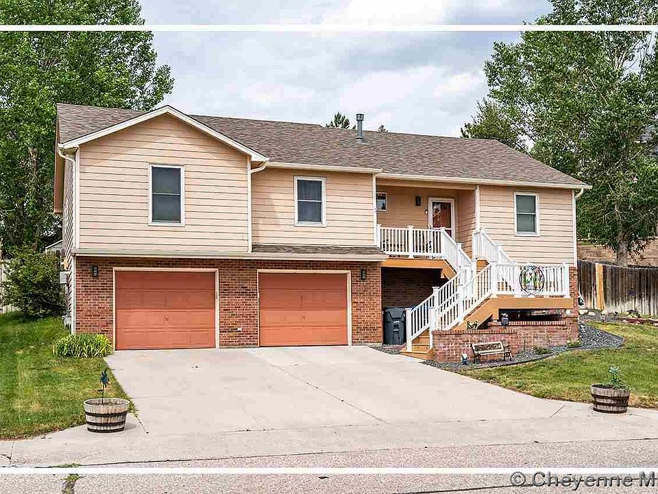 1st image of 2824 Foothills Rd