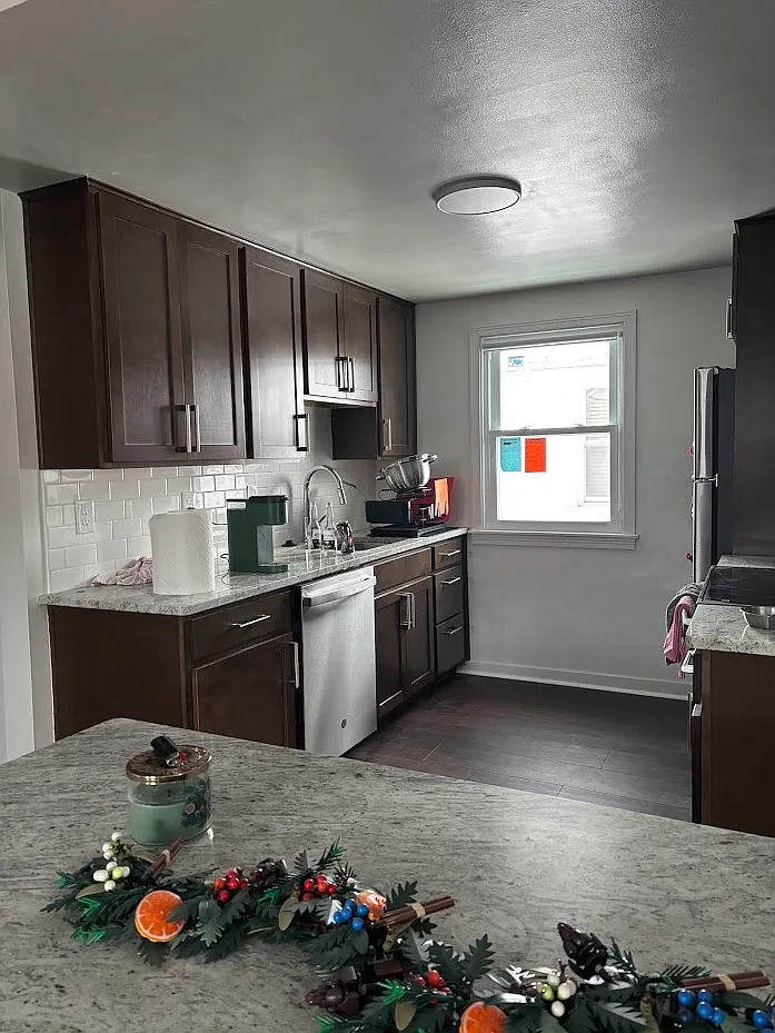 2 bed, 920 sqft, $2,000 — Photo 1