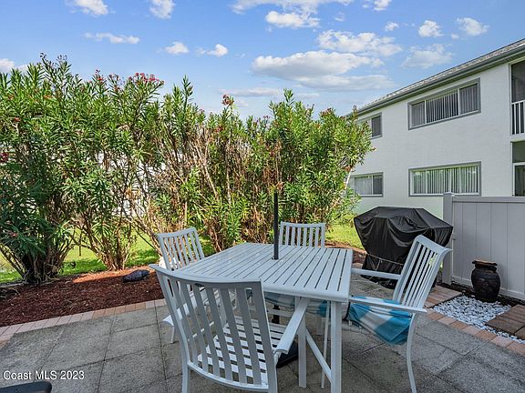 3rd image of 554 Seaport Blvd #187