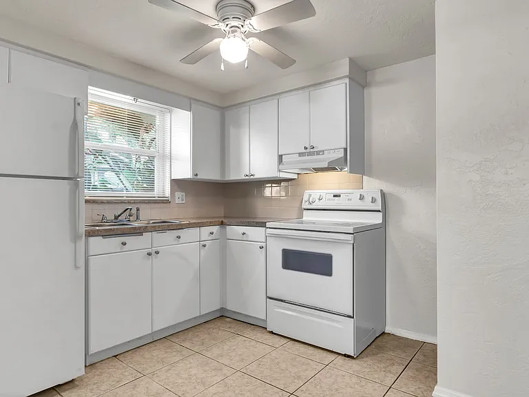 5526 59th Way N #1 — Photo 7