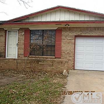 1st image of 3702 Duke Ln