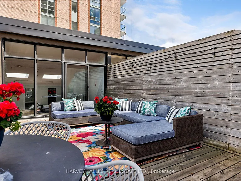 287 Richmond St E #304 — Photo 41